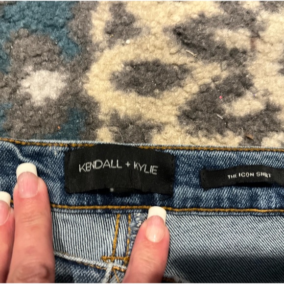 Custom rhinestones fringe jean shorts. Perfect for summer festivals! - Picture 8 of 8